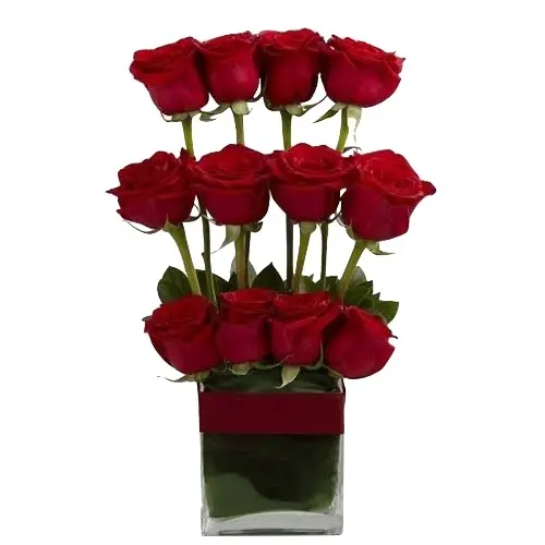 Square Glass Vase with Red Roses | Code 139
