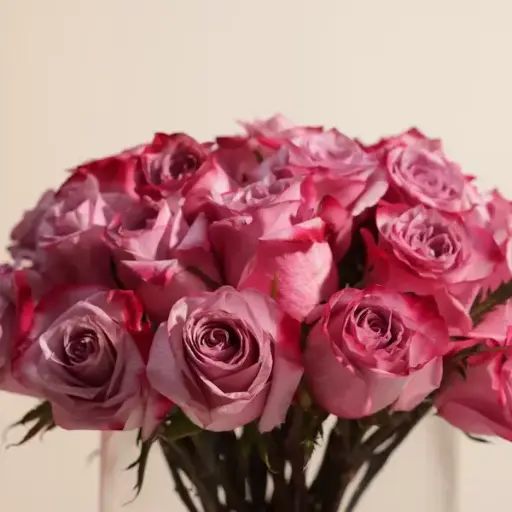 [193] Elegant Purple Roses Vase | Code 193