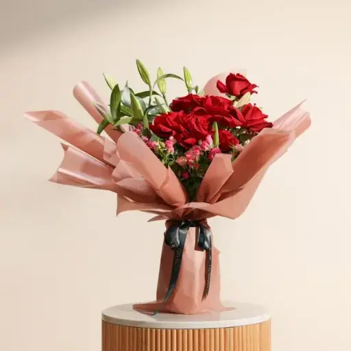 [253] باقة ورود حمراء مذهلة من سبتمبر ستوديو | كود 253